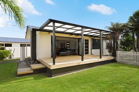 Photo of property in 42 English Street, St Andrews, Hamilton, 3200