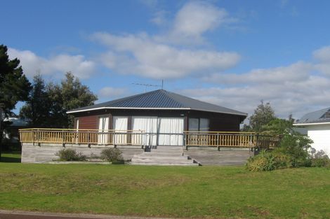 Photo of property in 271 Kenwood Drive, Matarangi, Whitianga, 3592