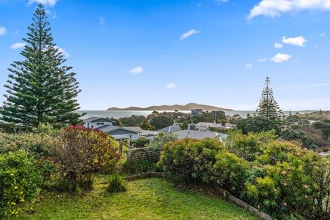 Photo of property in 9 Miriona Grove, Paekakariki, 5034