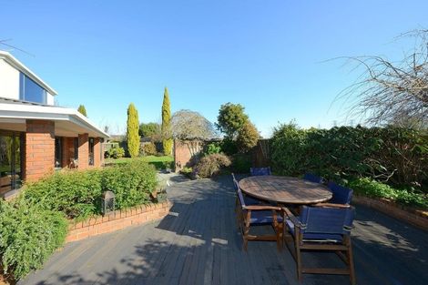 Photo of property in 5 Arundel Gate, Avonhead, Christchurch, 8042