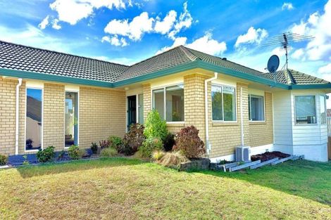 Photo of property in 33 Blue Heron Rise, Stanmore Bay, Whangaparaoa, 0932