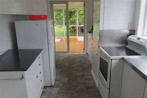 Photo of property in 17 Robertson Street, Elderslea, Upper Hutt, 5018