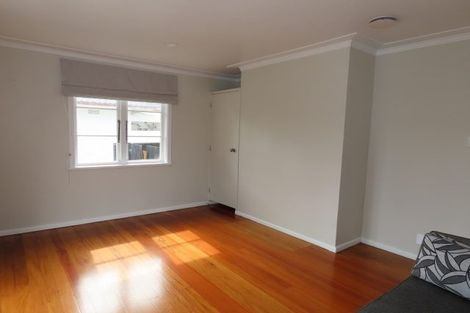 Photo of property in 9 Glengarry Road, Glen Eden, Auckland, 0602