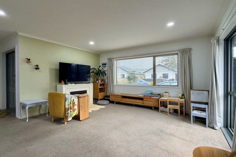 Photo of property in 17 Gallaghan Close, Wigram, Christchurch, 8042