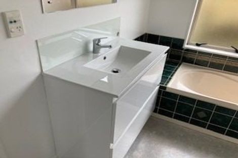 Photo of property in 6 Kimiora Close, Fairview Downs, Hamilton, 3214