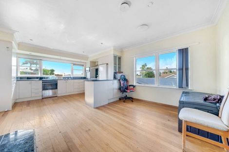 Photo of property in 30 Ingram Street, Papakura, 2110