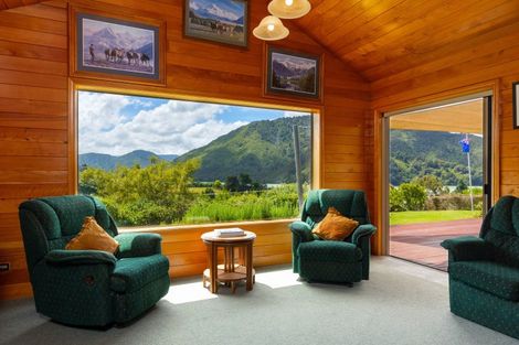 Photo of property in 888 Queen Charlotte Drive, Linkwater, Picton, 7281