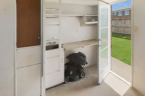 Photo of property in 2/90 Pakuranga Road, Pakuranga, Auckland, 2010