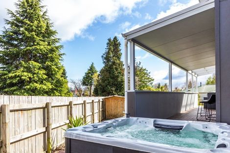 Photo of property in 11 Te Arahori Street, Turangi, 3334