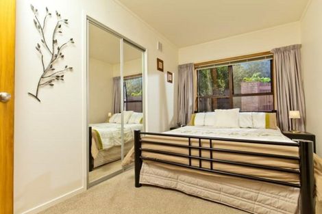 Photo of property in 1/30 Manly Esplanade, Browns Bay, Auckland, 0630