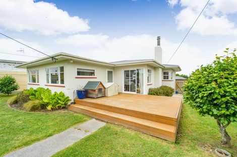 Photo of property in 81 Thames Street, Rongotea, 4476