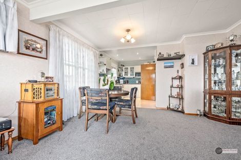 Photo of property in 37 Dalton Grove, Stokes Valley, Lower Hutt, 5019