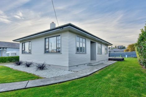 Photo of property in 15 Irving Street, Gore, 9710