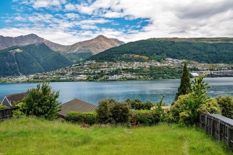 Photo of property in 38 Oregon Drive, Kelvin Heights, Queenstown, 9300