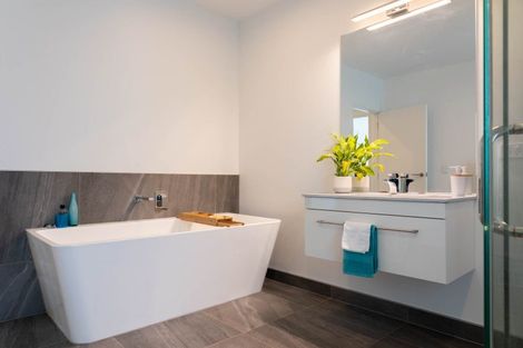 Photo of property in 32a Titoki Road, Waikanae Beach, Waikanae, 5036