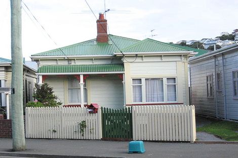 Photo of property in 108 Kilbirnie Crescent, Kilbirnie, Wellington, 6022
