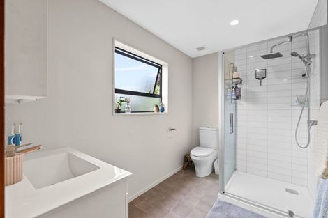 Photo of property in 18 Vanderbilt Place, Halswell, Christchurch, 8025