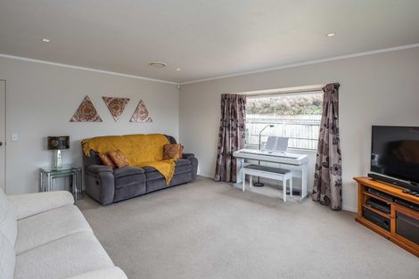 Photo of property in 16 Kotuku Drive, Paraparaumu Beach, Paraparaumu, 5032