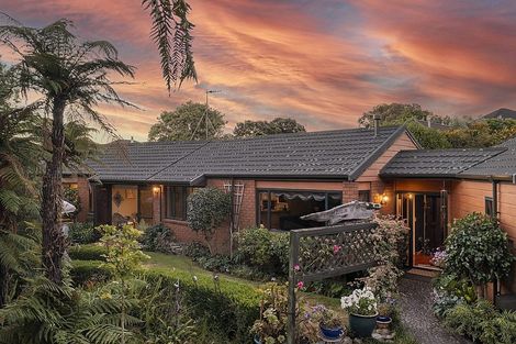 Photo of property in 42 Guildford Drive, Paraparaumu, 5032