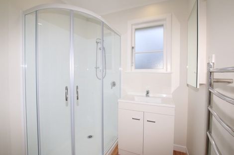 Photo of property in 49 Woodford Avenue, Henderson, Auckland, 0610