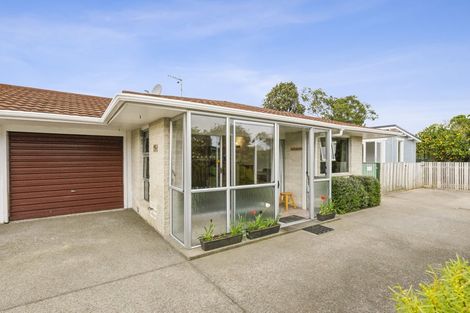 Photo of property in 18 Rewarewa Crescent, Waikanae, 5036