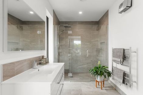 Photo of property in 139 Springs Road, Hornby, Christchurch, 8042