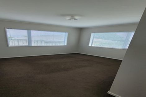 Photo of property in 45 Sylvan Crescent, Te Atatu South, Auckland, 0610