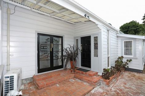 Photo of property in 16 Toia Street, Marton, 4710