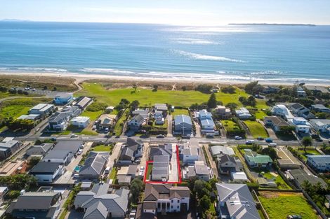 Photo of property in 1024b Papamoa Beach Road, Papamoa Beach, 3118