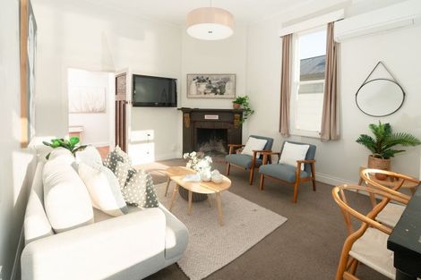 Photo of property in 8 Shannon Street, Mount Victoria, Wellington, 6011