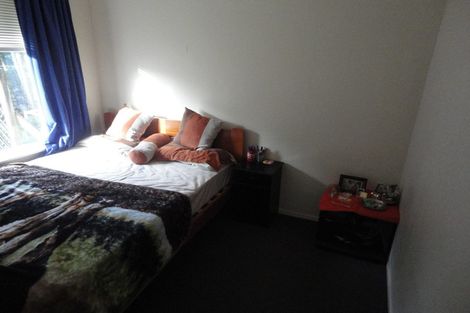 Photo of property in 2/17a Kitchener Road, Sandringham, Auckland, 1025