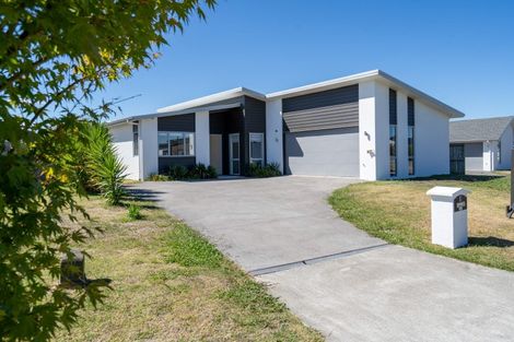 Photo of property in 8 Hehan Close, Cambridge, 3434