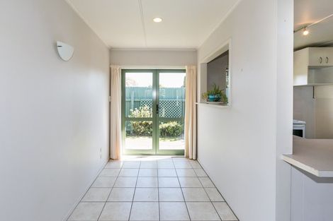 Photo of property in 810 Sylvan Road, Mayfair, Hastings, 4122