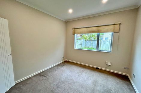 Photo of property in 21f Stamford Crescent, Flat Bush, Auckland, 2019
