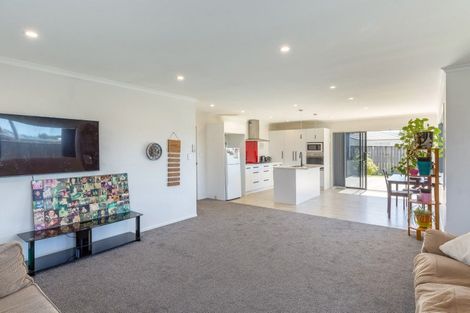 Photo of property in 4 Devon Lane, Carterton, 5713