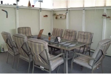 Photo of property in 55 Divich Avenue, Te Atatu South, Auckland, 0610