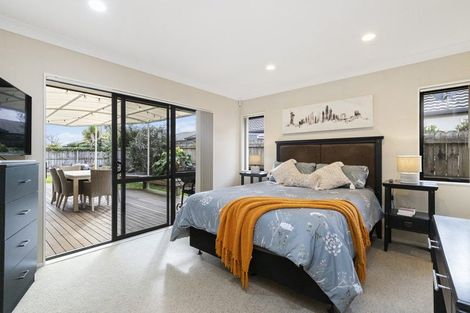 Photo of property in 9 Dan Bryant Place, Pukekohe, 2120