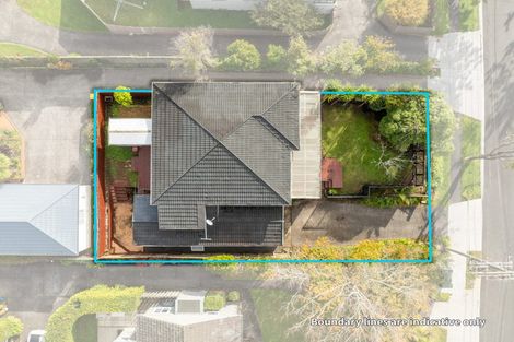 Photo of property in 8 Riverview Road, New Lynn, Auckland, 0600