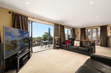 Photo of property in 16 Riddington Rise, Ohauiti, Tauranga, 3112