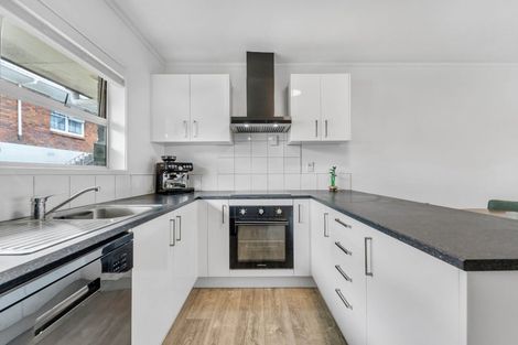 Photo of property in 2/86 Archers Road, Glenfield, Auckland, 0629