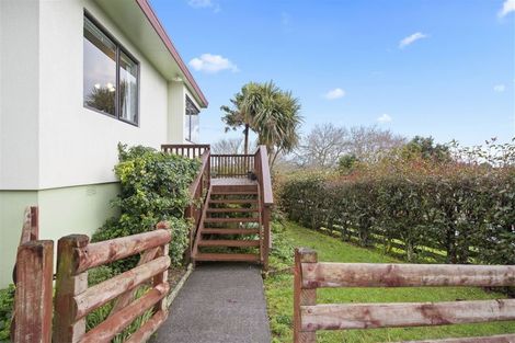 Photo of property in 69 Puriri Road, Pukekohe, 2120