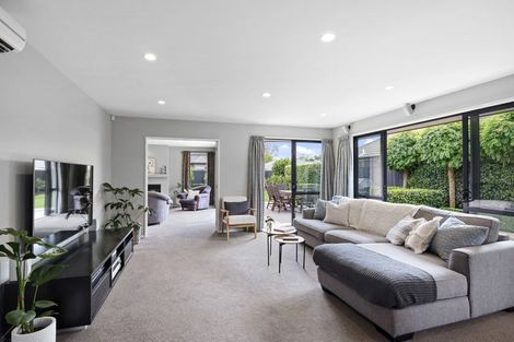 Photo of property in 9 Napoleon Close, Harewood, Christchurch, 8051