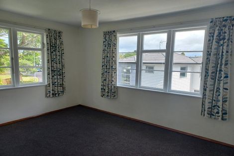 Photo of property in 48 Banbury Crescent, Fairfield, Hamilton, 3214