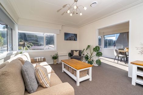Photo of property in 9 Colquhoun Street, Glenross, Dunedin, 9011