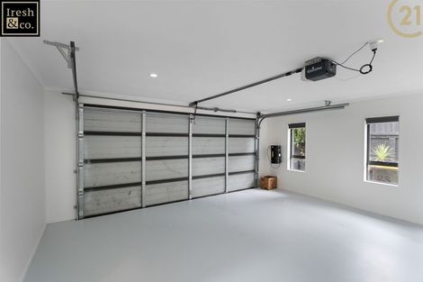 Photo of property in 125 Keri Vista Rise, Papakura, 2110