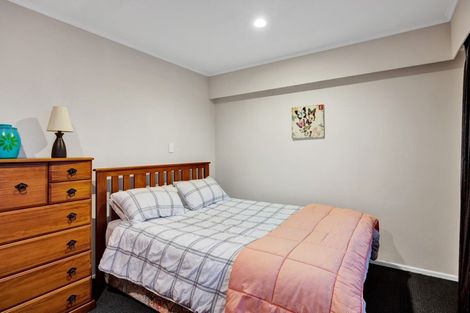 Photo of property in 16 Ramanui Avenue, Hawera, 4610