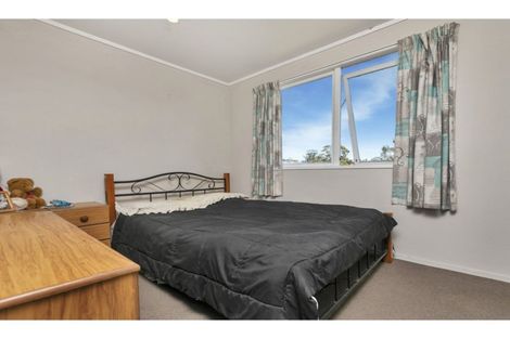 Photo of property in 36 Arlette Place, Massey, Auckland, 0614