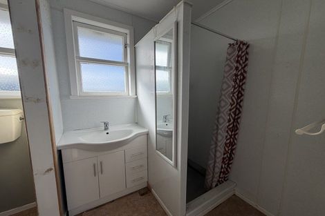 Photo of property in 6 Ranfurly Street, Waitara, 4320