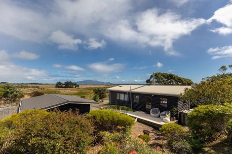 Photo of property in 245 Te Hapua Road, Te Horo, Otaki, 5581