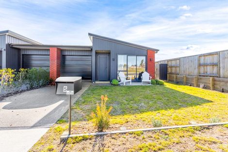Photo of property in 5 Makomako Crescent, Wharewaka, Taupo, 3330